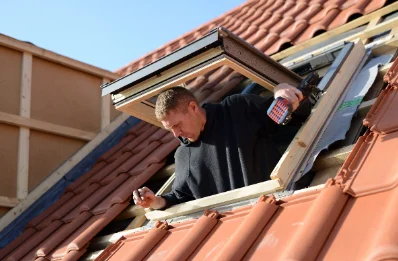 Pose de fenêtres de toit Velux à Drouges
